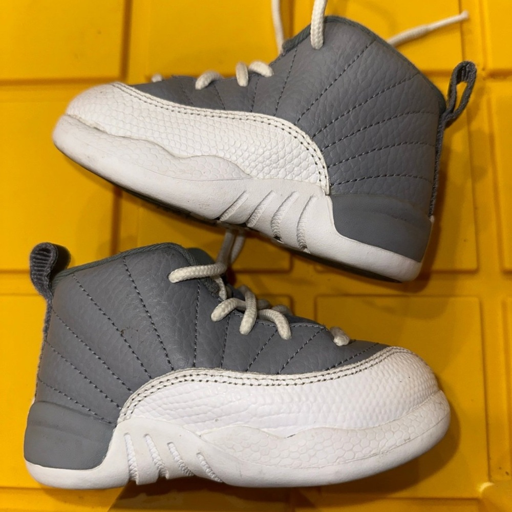 Jordan 12 Retro Stealth size 6 c
